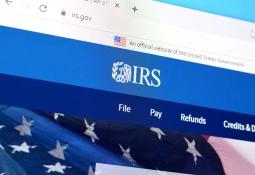 Thượng viện Mỹ lật ngược quy định thuế crypto gây tranh cãi của IRS